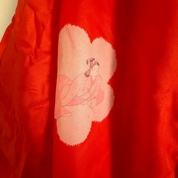 Vintage 1930-40s Red Geisha Floral Kimono - Picture 2 of 5